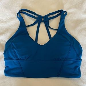 Lululemon bra size 4